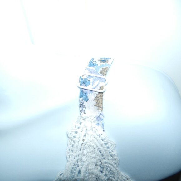 Francesca's floral print crochet trim crop top Size Large 🆕📦⌚🏃💨⚡🚚 - Picture 10 of 16